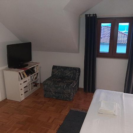 Vila Dora Supetar Apartment Room photo
