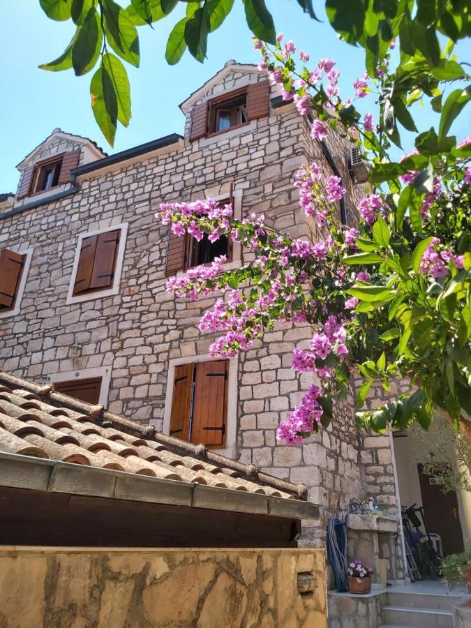 Vila Dora Supetar Apartment Exterior photo